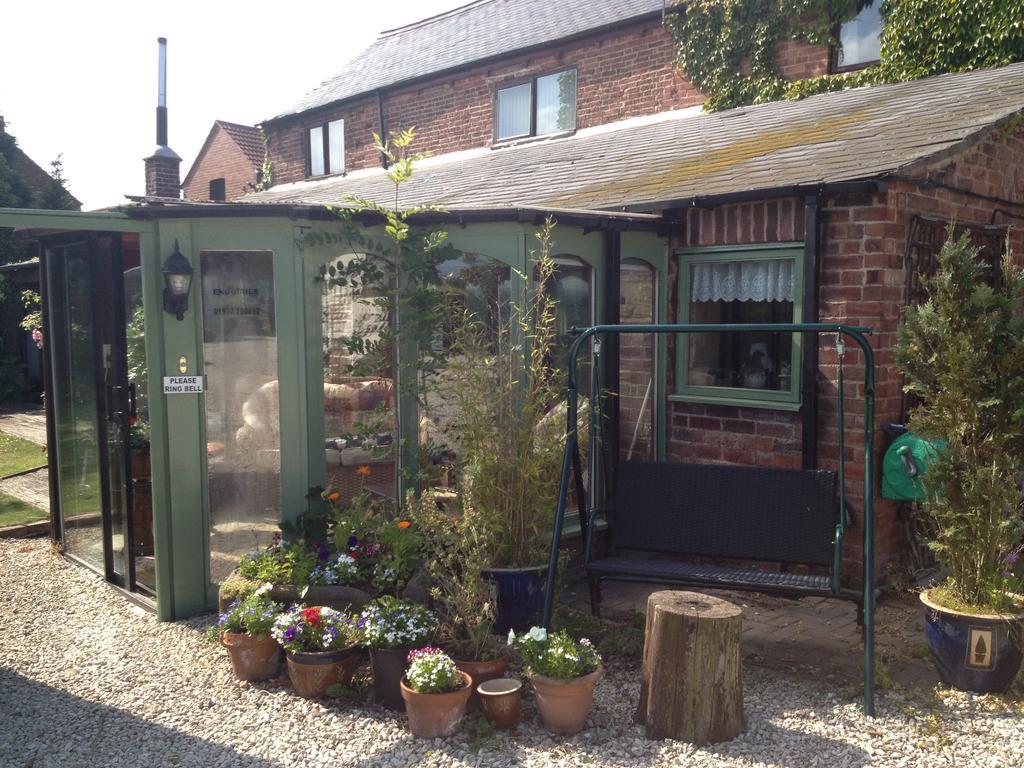 Rolandscroft Guest House Pontefract Exteriör bild
