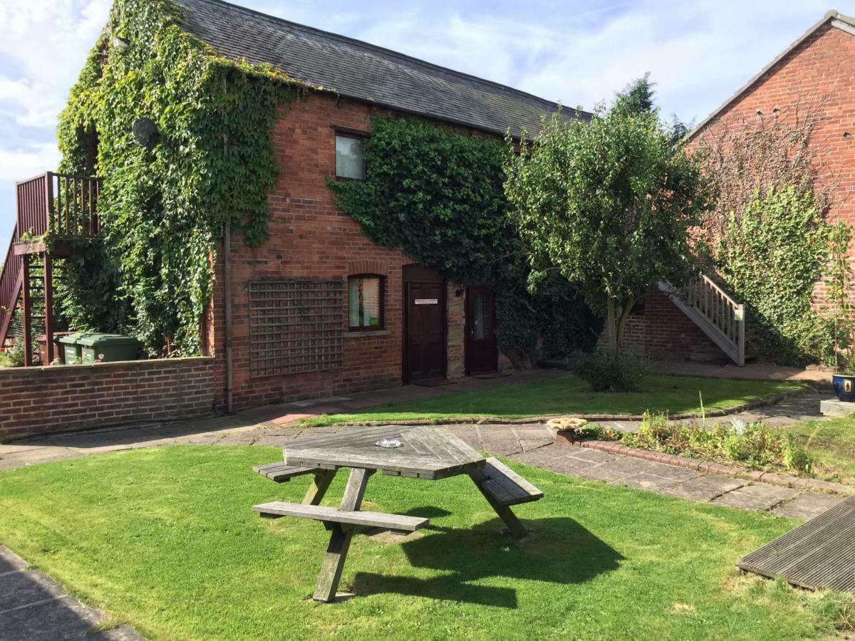Rolandscroft Guest House Pontefract Exteriör bild